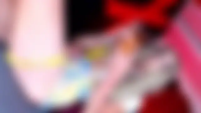 Show modela abrilbigcock na web-kameri