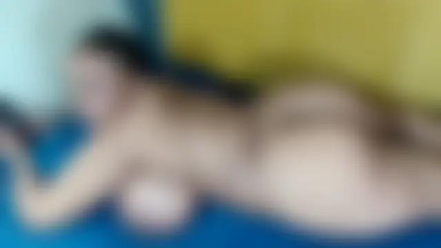 HugeTitisxx – live chatrum