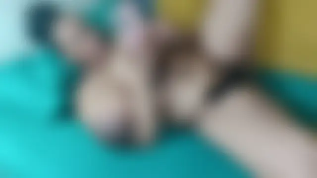 HugeTitisxx's Webcam Show