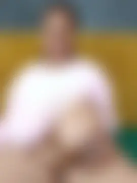 غرفة دردشة HugeTitisxx المباشرة