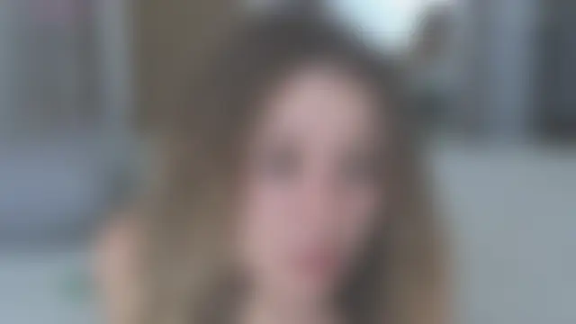 חדר צ'אט בשידור חי של viviaaany