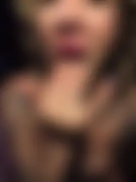 ห้องแชทสดของ sarahpearlx