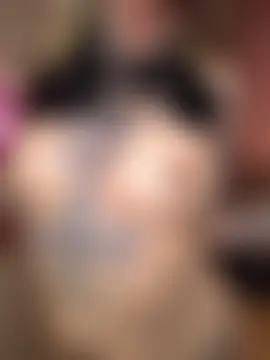 sarahpearlx লাইভ XXX চ্যাট