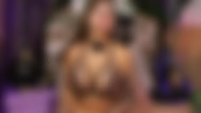 XXMILE Adlı Modelin Canlı XXX Sohbeti