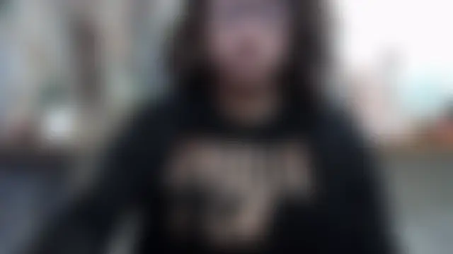 curly_greeneyed লাইভ চ্যাট রুম