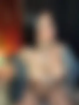 carol_latina13's Live Chat Room