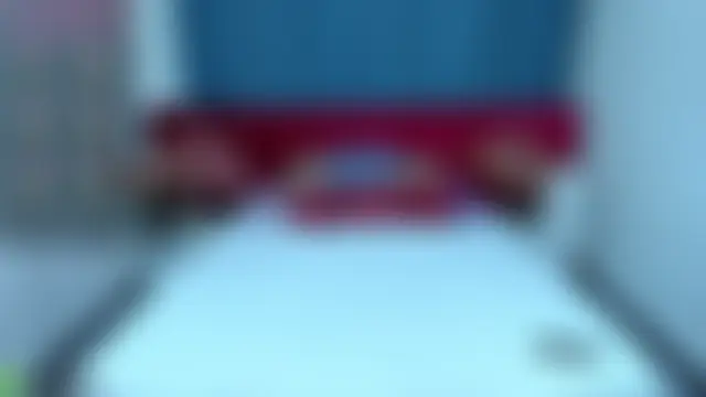 Mia_E1fie Adlı Modelin Canlı Sohbet Odası