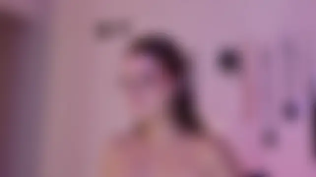 nina_kink – Naživo chatovacia miestnosť