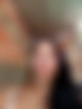 Rous-squirn Live chat-huone