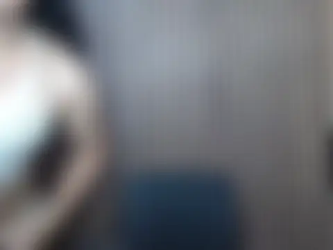 ur_asianpretty Show in webcam