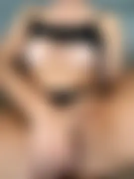 Živá chatovací místnost HornyFrenchieXXX