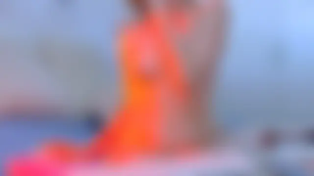 MissFrenchy Show in webcam
