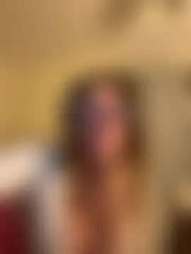 cherryrosealiee's Live Chat Room