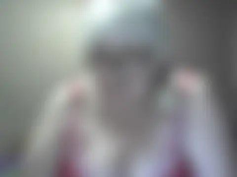 Alexia64231's Live Chat Room