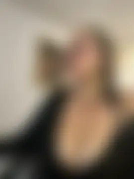 CurvyLust_x's Live Webcam Chat