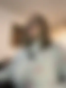 CurvyLust_x élő chatszobája