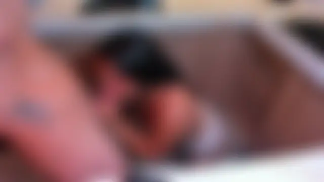 Tomas_Olivia Pertunjukan Webcam