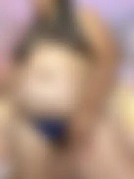Lucy_Milf_474 现场聊天室