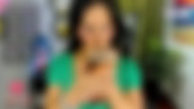 10incSophiaBigCock2CUM Adlı Modelin Web Kamerası Şovu