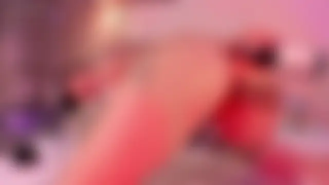 annie_clarkson's Live Chat Room