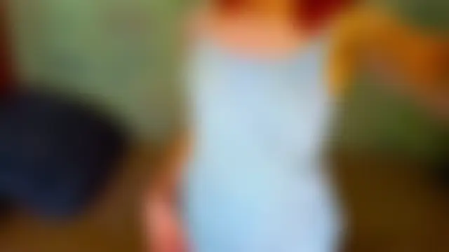 emi_less Live Chatraum