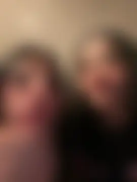 غرفة دردشة ela_petit المباشرة