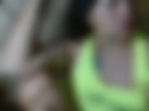 Sweetnastysquirtingcuum élő chatszobája