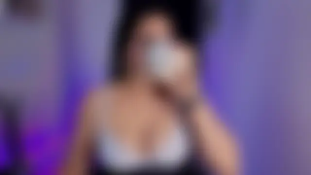 Kayleemorales 现场聊天室