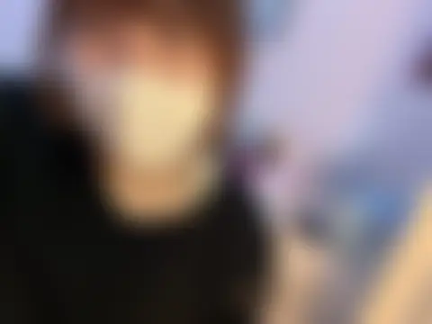 cheese_onion Adlı Modelin Canlı Sohbet Odası