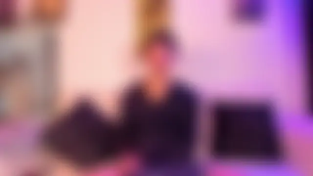 mhatias_ webkamerás műsora