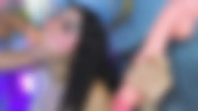 Chat soba uživo modela mia_cataleiya