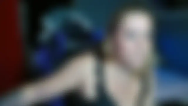 AnnaFalconeX's Live XXX Chat