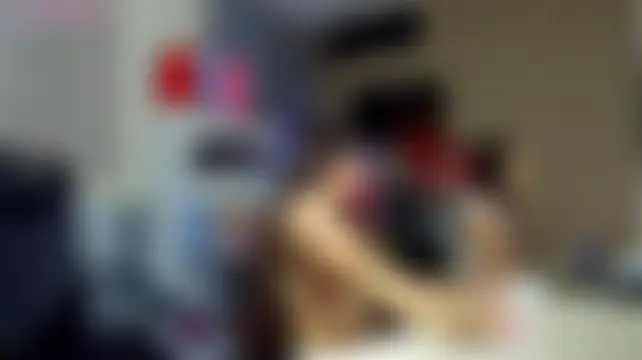 OfficeGirls Adlı Modelin Canlı Sohbet Odası