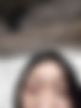 Chat soba uživo modela zhen-zo