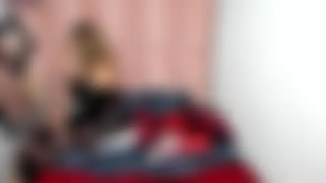 Issa_Milf__'s Live Chat Room