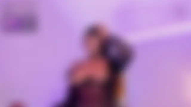 Krystin1 Adlı Modelin Canlı Sohbet Odası