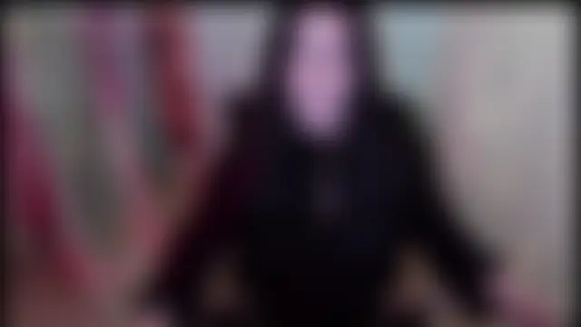 Mona_Esty Live chatroom