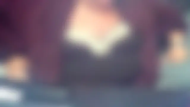 Playful_MILF_Demi 现场聊天室