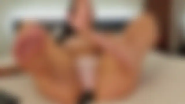 kimhilton_ লাইভ চ্যাট রুম