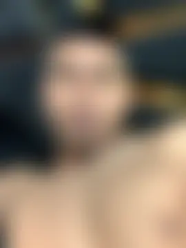 Emiliano_Reyes Show in webcam