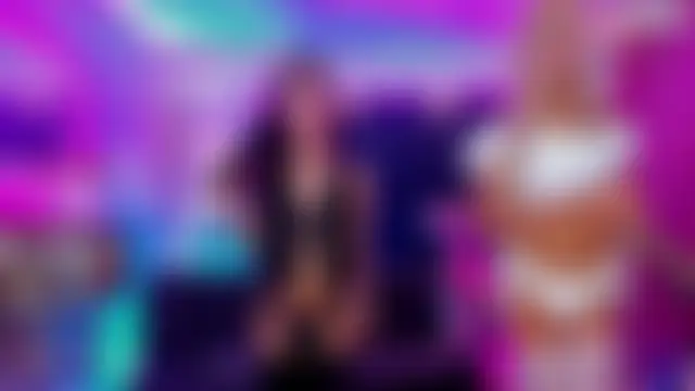 عرض كام Queens_Wonders_Blonders الجنسي المباشر