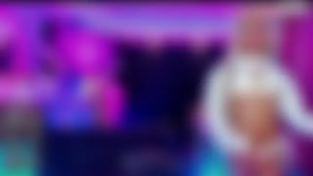 Seks show uživo modela Queens_Wonders_Blonders na kameri