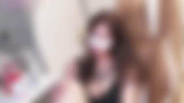 Milk_Sola Adlı Modelin Canlı Sohbet Odası