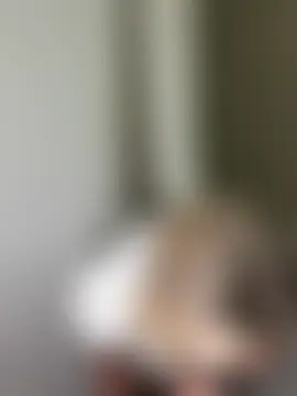 חדר צ'אט בשידור חי של Elle_Milfa
