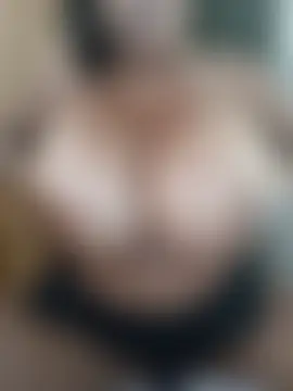 Sala de chat ao vivo de Maliaebonyfetish