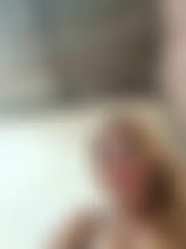 Hotpussymoon's Live Chat Room