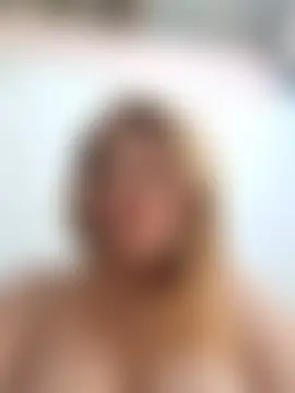 Hotpussymoon's Live Webcam Chat