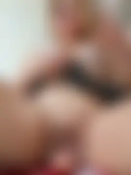 Hotpussymoon লাইভ XXX চ্যাট
