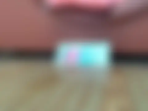 Chat soba uživo modela Lauda-aa