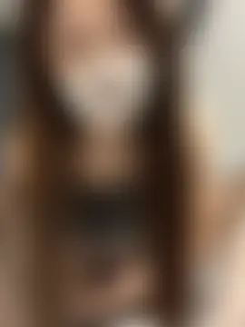 חדר צ'אט בשידור חי של hoho-is